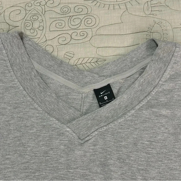 Nike Yoga Women's Fleece Cover Up Grey Heather Size XL Oversized V-neck - Picture 8 of 9